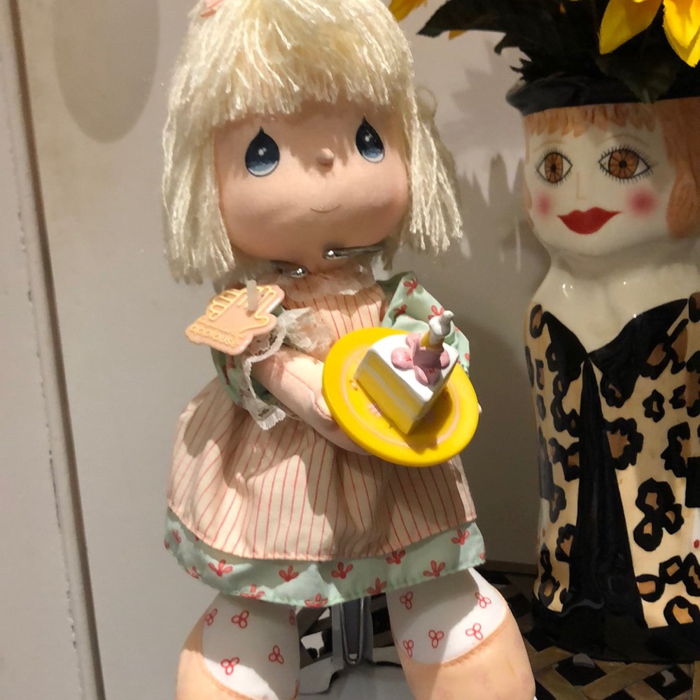 Precious Moments birthday doll holding birthday cake.  Famous for teardrop eyes - Picture 2 of 8